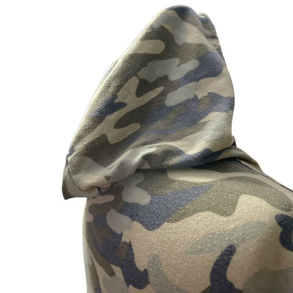 Pending Cable & Gauge Camo Top - Picture 5 of 10